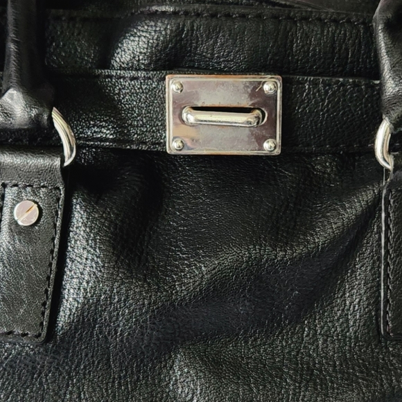 Michael Kors women's black crossbody  leather bag  size OS - Picture 4 of 13